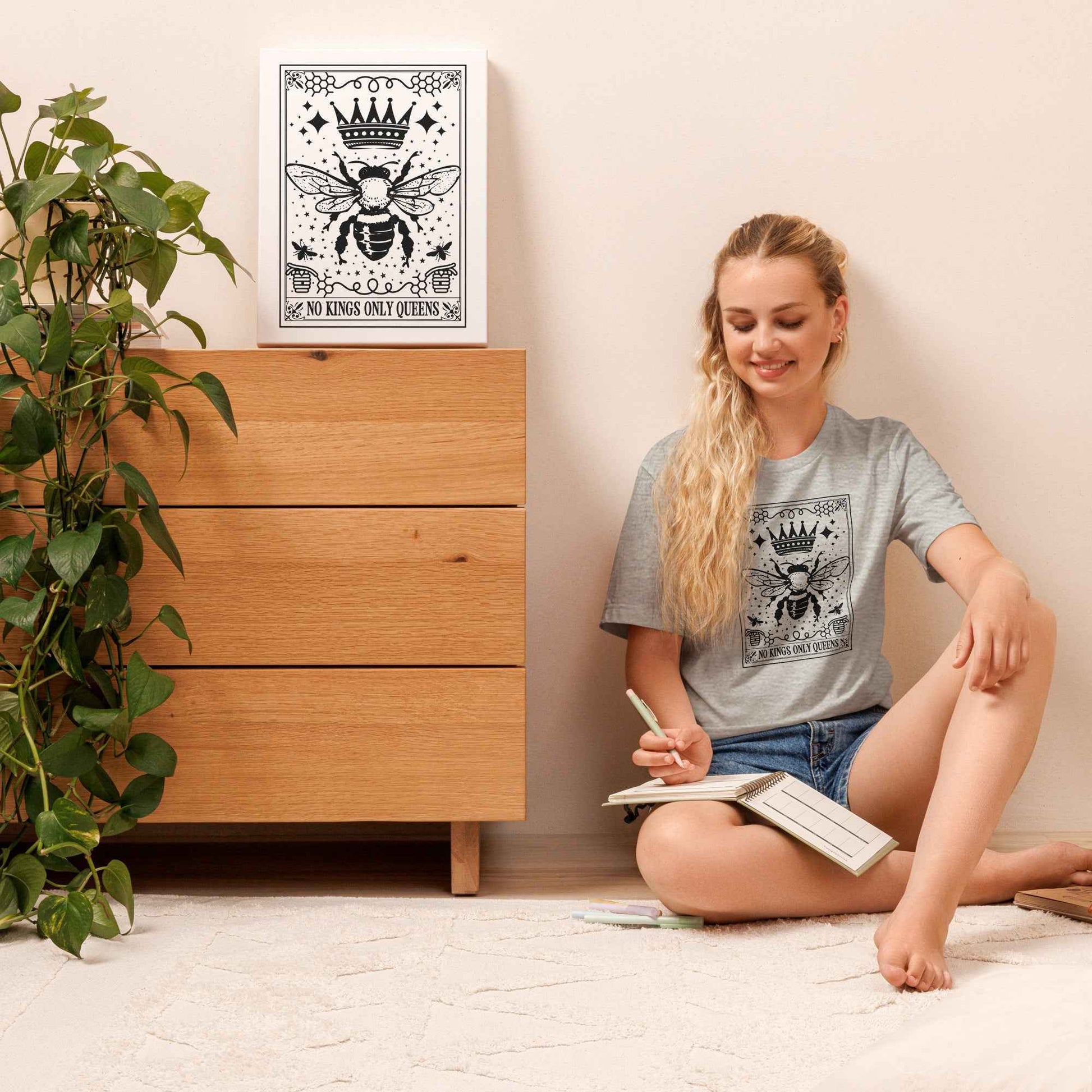 Queen Bee No Kings Unisex T-Shirt